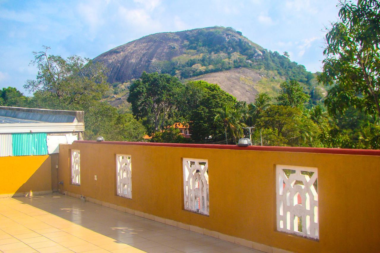 Old Mahawasala Hotel Bambaragaleyaya ภายนอก รูปภาพ